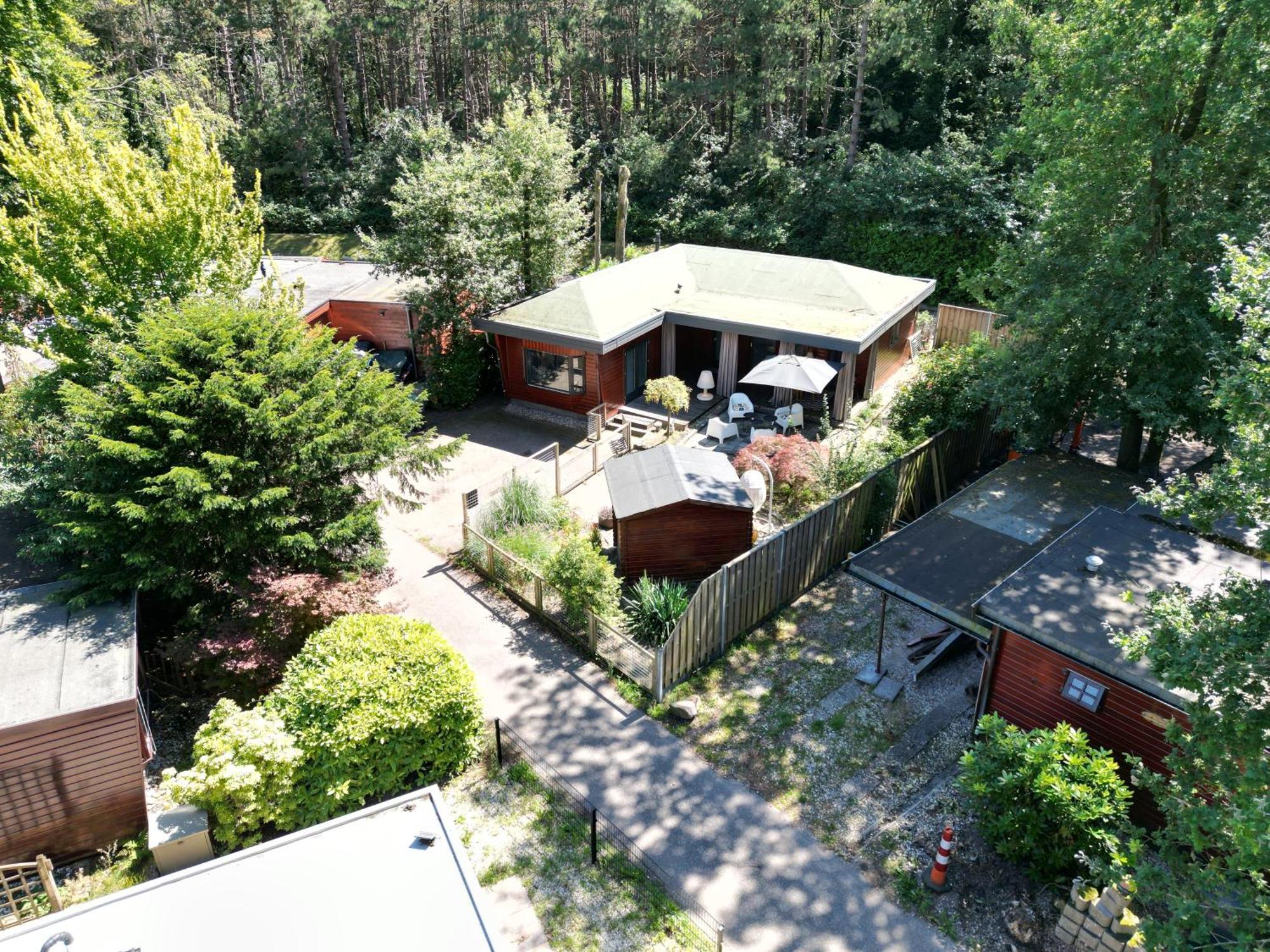 Gezellig Chalet Met 2 Slaapkamers Aan Bosrand Erm 外观 照片